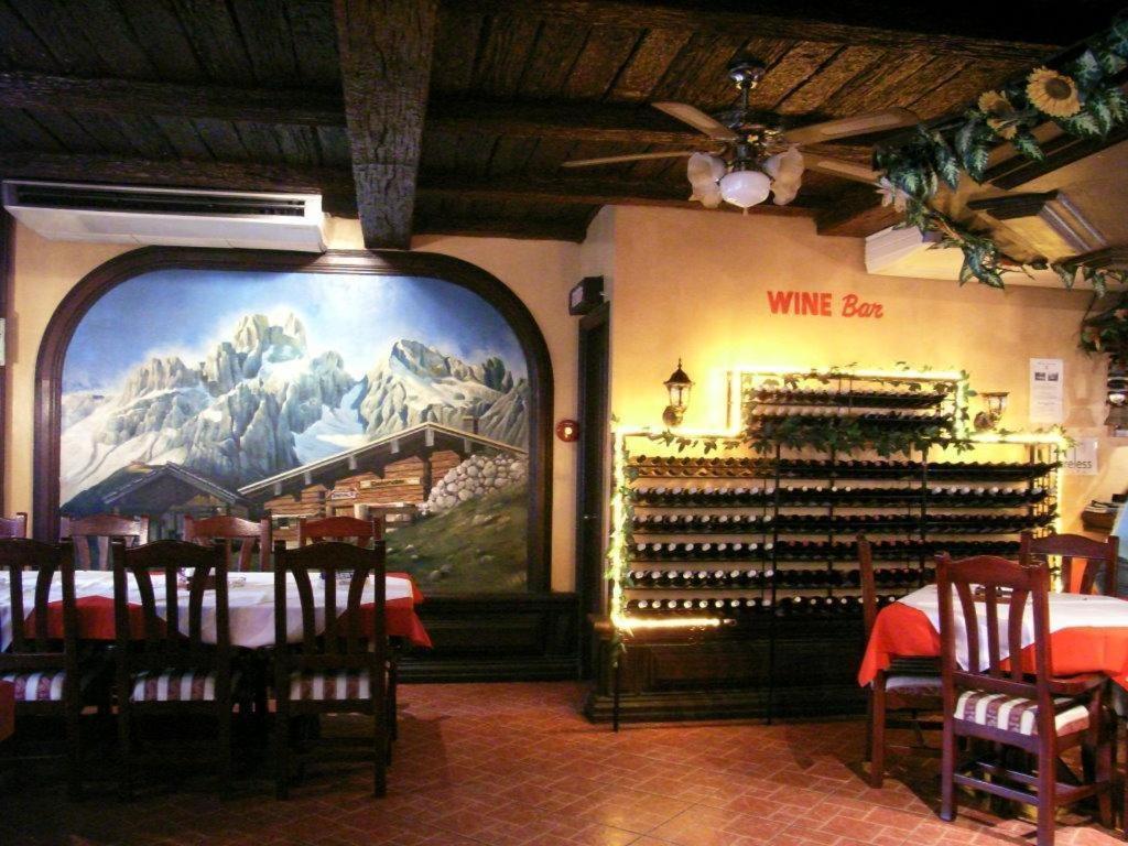Swiss Chalet Angeles Luaran gambar